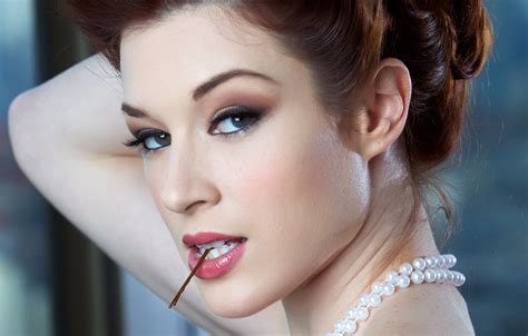 Обои girl photo blue eyes model redhead Stoya necklace portrait pearl necklace close up