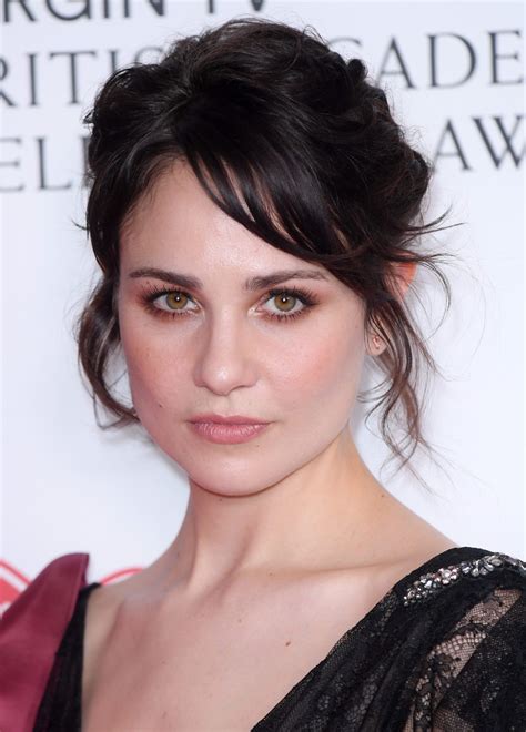 Tuppence Middleton Goes From ‘tvs Naughtiest Woman To Downton Abbey
