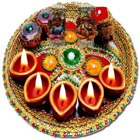 दिवाली पूजा की थाली को यूं सजाएं Diwali Pooja Thali Decoration Ideas