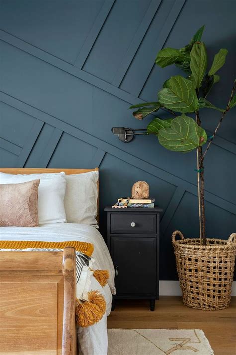 Navy Blue Accent Wall In Bedroom Blue Accent Walls Blue Master