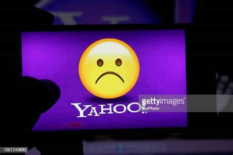 Yahoo Messenger Photos And Premium High Res Pictures Getty Images