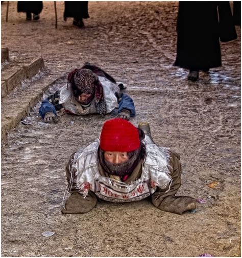 Rob kemps, beter bekend als snollebollekes was dé verrassing van de slimste mens. Pilgrims . Tibet | Buddhism, Tibetan buddhism