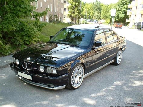 Lowered Bmw 525i E34 Side And Front
