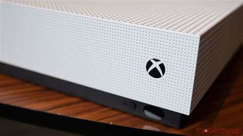 Microsoft Restores Custom Xbox Live Gamerpic Uploads After