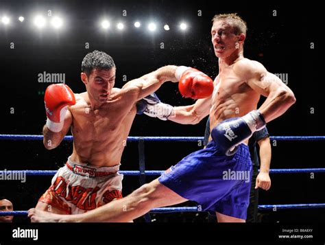 Muay Thai Kick Boxing Stock Photo Alamy