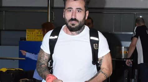 Δείτε τα προφίλ χρηστών με το όνομα γιωργοσ μαυριδησ. ΓΙΩΡΓΟΣ ΜΑΥΡΙΔΗΣ: Πήρε εξιτήριο από το νοσοκομείο με δική ...