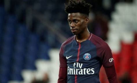 Cuando fue a descubrir la placa con que iba a homenajear a un predecesor, matterella tuvo que suspender la ceremonia. Tim Weah, el hijo del presidente de Liberia que prefiere ...