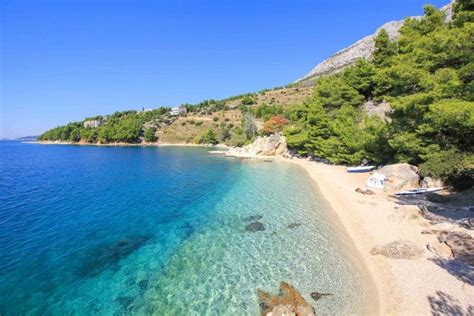 Entdecke strände für familien, hundestrände und sogar einen campingplatz mit sandstrand und pool. Omis Strände: Die 7 schönsten der Omis Riviera | Kroatien ...