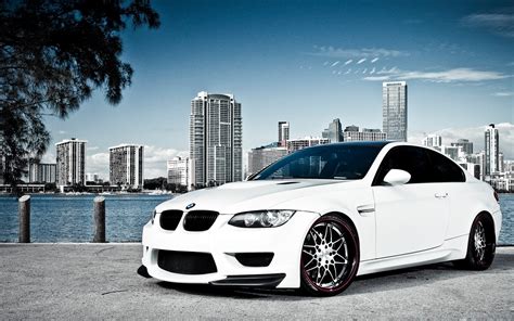 White Bmw M3 Over Miami Wallpaper Hd Car Wallpapers Id 2562