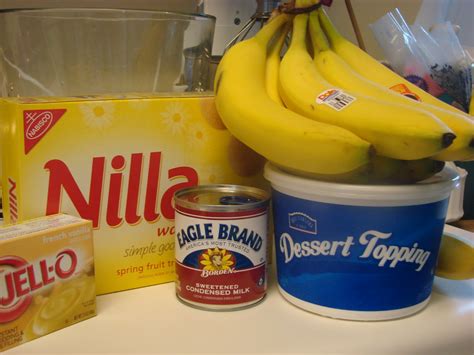 Aggieland Mommy Cooks: Paula Deen's Banana Pudding