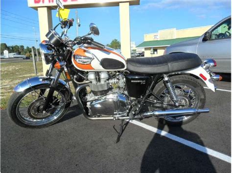 Thanks for looking into this truly cool triumph t100 bonneville. 2005 Triumph Bonneville T100 for sale on 2040-motos