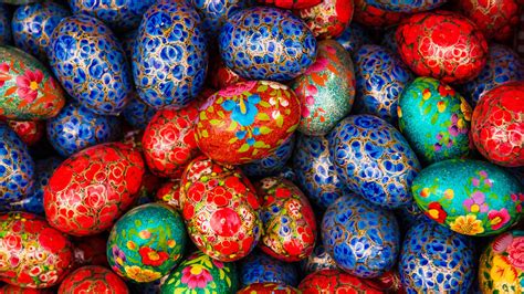 Easter India - Bing Wallpaper Download