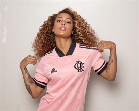 Conta oficial do clube de regatas do #flamengo. Flamengo, Inter e São Paulo lançam camisas inspiradas no ...