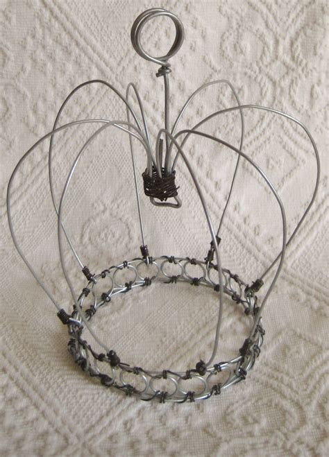 Pin By Adrian Edgardo On Its Reigning ♚ Crowns ♛ Wire Crown Diy