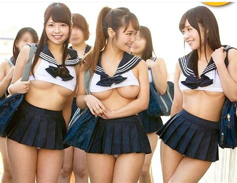 Japanische schulmädchen nackt Nackte Mädchen und ihre Muschis