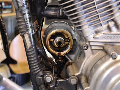Oil change procedure 2000 road king. Harley-Davidson Sportster Evolution Oil Change - iFixit ...