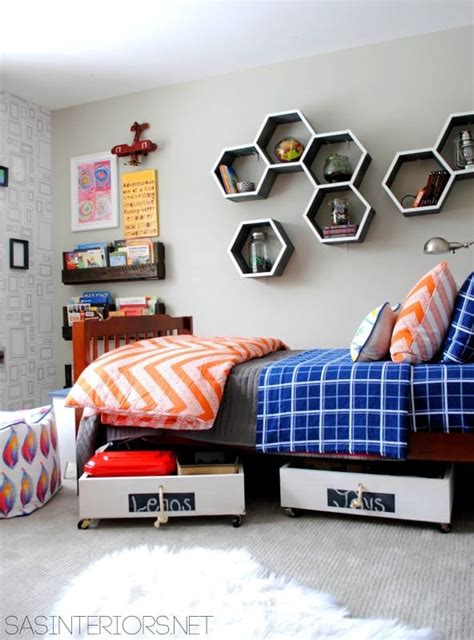 And to start off, we would like a list of the really cool diy projects for boy's room decor. 25 So Cool Boys Room Ideas · Craftwhack