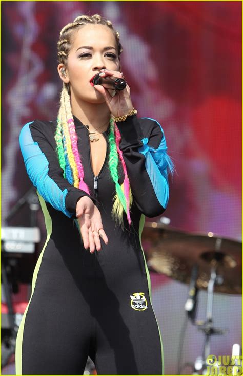 Rita Ora Calvin Harris Hit The Stage At Bbc Radio S Big Weekend Photo Pictures
