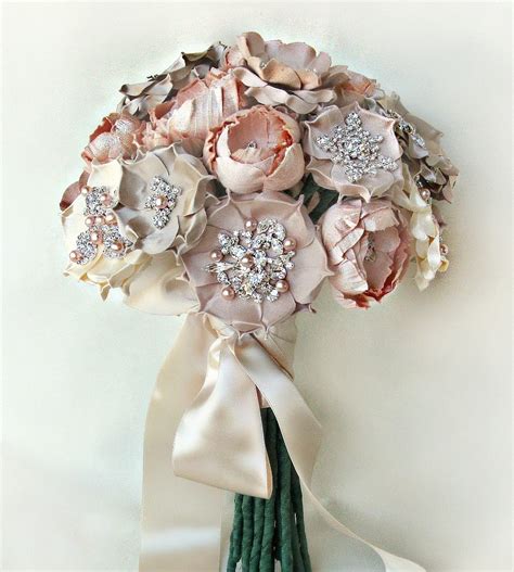 Maybe you would like to learn more about one of these? lamb & blonde: Wedding Wednesday: Brooch Bouquets