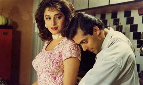 madhuri dixit rejected tabu s role in hum sath sath hain as salman khan had to touch her feet