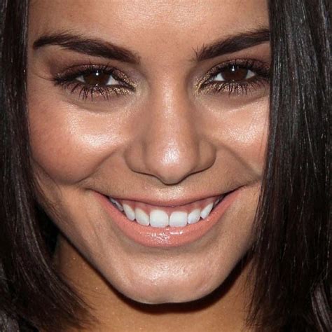 Vanessa Hudgens Makeup Gold Eyeshadow And Mauve Lipstick Steal Her Style