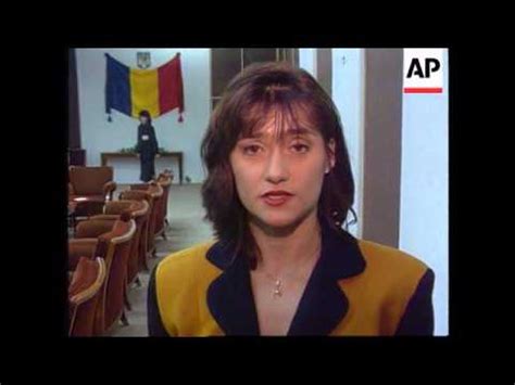 Nadia comaneci prise par un professionel retirage sur le papier 13x 18 ou 20x30 cm. Romania - Nadia Comaneci Returns Home - YouTube