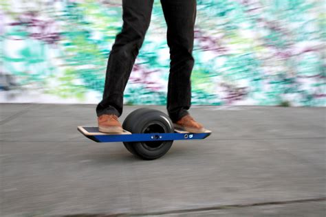 Ces 2014 The First Self Balancing Electric Skateboard Popular