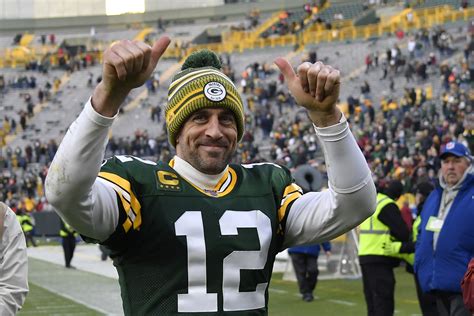 Aaron charles rodgers, known as aaron rodgers, is an american football player who plays as a quarterback for green bay packers in national football league. Aaron Rodgers Discusses His Responsibility Of Mentoring Rookie Jordan Love