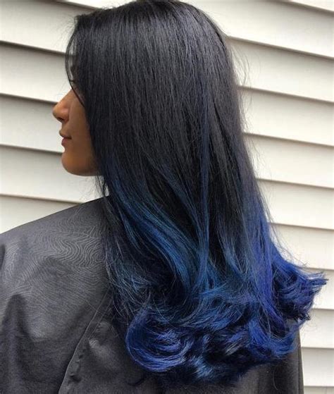I have no idea if sticking your hair in boiling water is bad for it. Gimme the Blues: Bold Blue Highlight Hairstyles