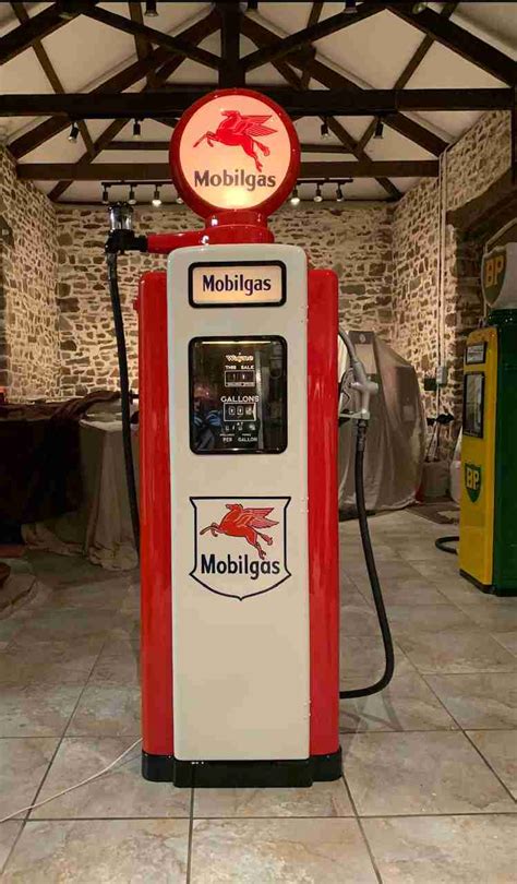 Wayne 70 Petrol Pump In Mobilgas Livery Uk Restoration