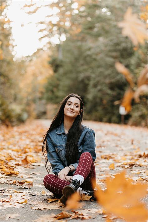 Fall Senior Pictures Falling Leaves Picture Idea Edgy Outfit