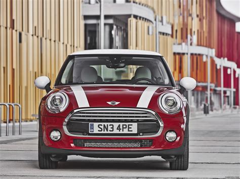 2015 Mini Cooper Front Wallpaper 35 1600x1200