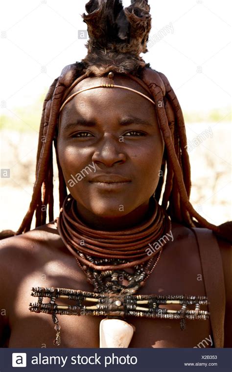 Namibia Damaraland Portrait Himba Woman Stockfotos Und Bilder Kaufen