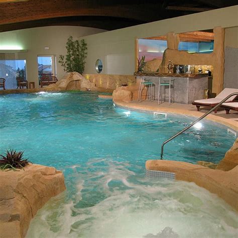 Its Hot Turn Your Basement In To A Pool Indoor Swimming Pool Design
