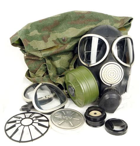 Pattali makkal katchi, a political party in tamil nadu, india. PMK 3 Masque à Gaz Kit Complet