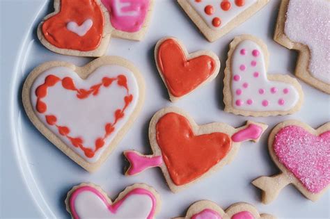 Sugar, enriched bleache flour (wheat flour, niacin, reduced iron, thiamin mononitrate, riboflavin. Valentine's Day Sugar Cookies - Crumbs + Tea