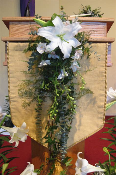 Flower Arrangements For Church Pulpit Beautifull Rose