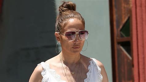 Jennifer Lopez Haljina Savršena Za Ljeto Koja Sjajno Ide Uz špagerice