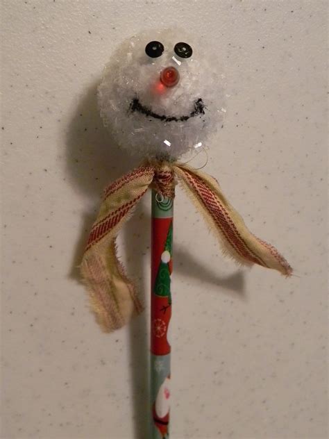 Ready to make some super pretty diy christmas decor with your favorite toddler? Christmas Crafts for Kids - C.R.A.F.T.