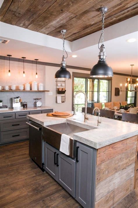 46 The Best Modern Farmhouse Kitchen Design Ideas To Blend Modern And