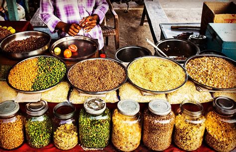 7 Most Delicious Street Food To Try In Kolkata