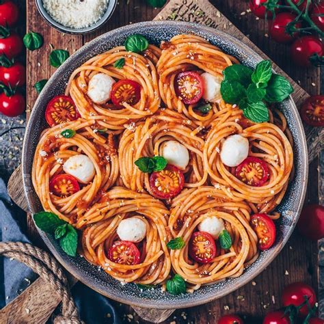 7 Italian Foods That Boost Your Mood And Help Your Love Life