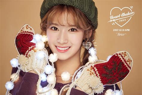 박진영 composer/작곡 now i like christmas too the falling white snow doesn't make me lonely now my christmas is merry too my new year is happy because you're by my side. TWICE サナ、The 1st Album : Repackage WoW!Korea韓流LIVE