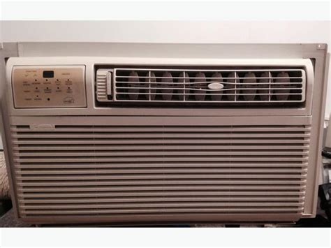 At the opposite end of the spectrum is the 25,000 btu, single. Kenmore Window Air Conditioner * Remote *12,500 BTU ...