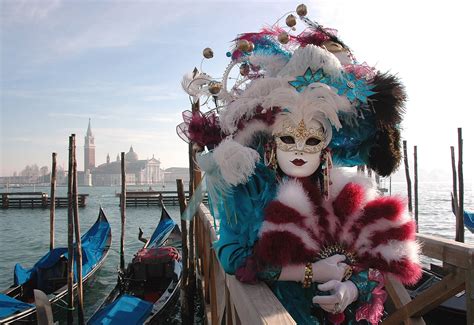 The Art Of Venetian Masks For The Carnival Of Venice Craftsmanship
