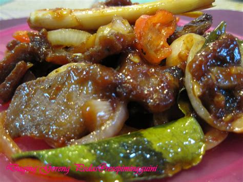 Resepi mee goreng basah yang sangat sedap dan memang antara menu kegemaran che nom.mee digoreng supaya sedikit berkuah tanpa dimasukkan telur. Daging Goreng Pedas | Resepi Minggu Ini