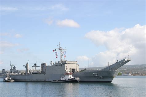 Mexican Navy Ship Usumacinta A 412 Formerly Uss Frederick Lst 1184