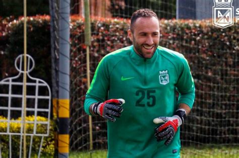 David ospina llegó a colombia y lo primero que realizó fue un entrenamiento con el equipo de sus amores, atlético nacional. David Ospina habla de su regreso a Atlético Nacional - República Verdolaga