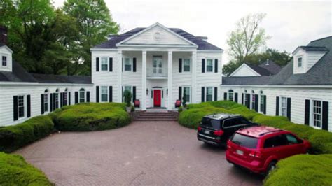 Powerball Marie Holmes Million Winner Pays Off Mistresses Drug Charges And Unkempt Mansion