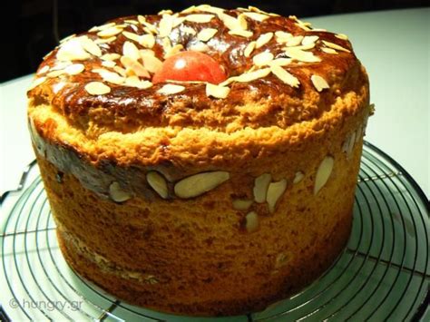 Or use this as an easter food ideas for the holiday meal. Kitchen Stories: Greek Easter Cake - Tsoureki (With images ...